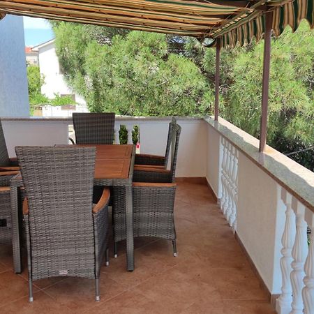 Apartments Tonkovic Kornić Екстериор снимка