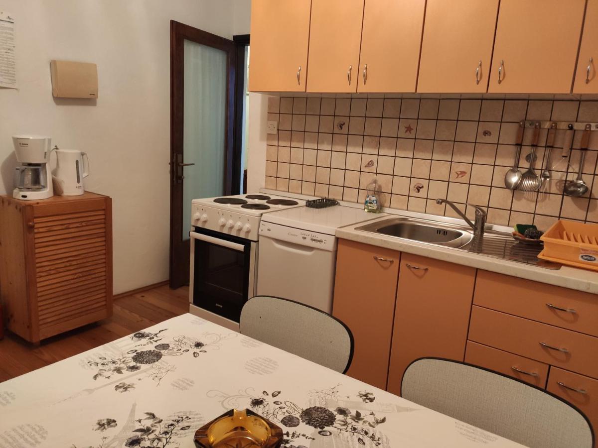 Apartments Tonkovic Kornić Екстериор снимка