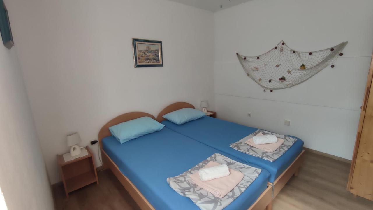 Apartments Tonkovic Kornić Екстериор снимка
