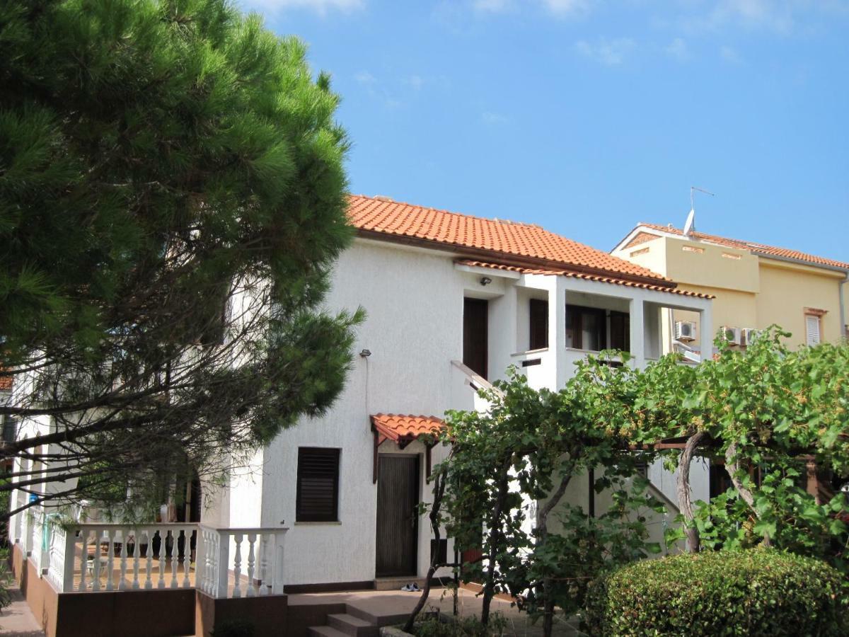 Apartments Tonkovic Kornić Екстериор снимка
