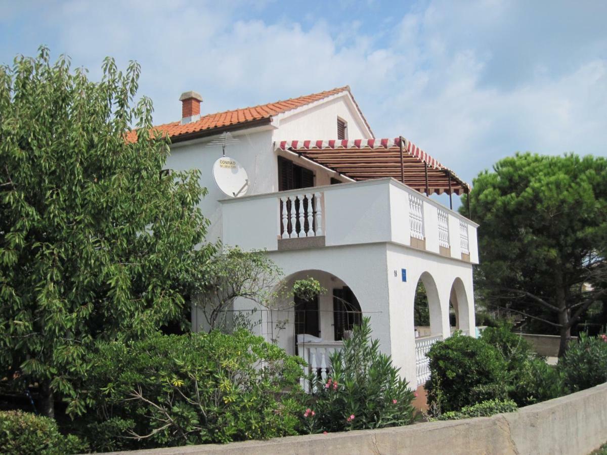 Apartments Tonkovic Kornić Екстериор снимка