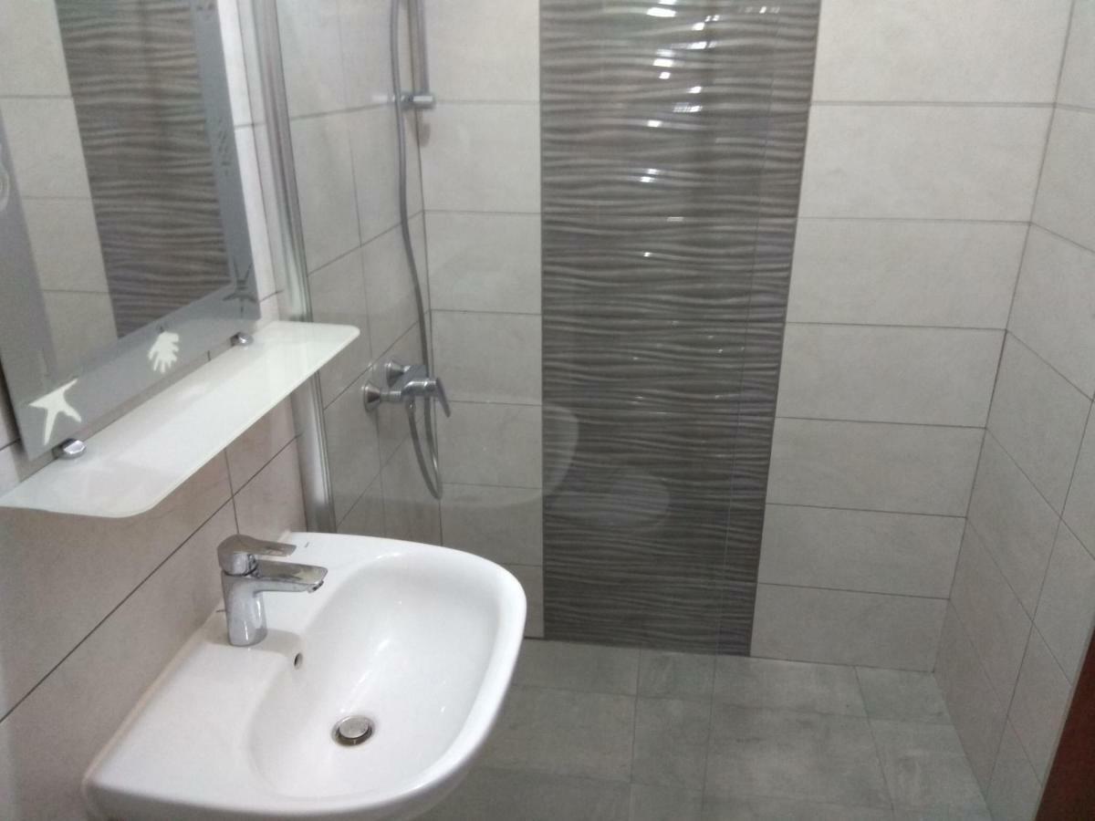 Apartments Tonkovic Kornić Екстериор снимка