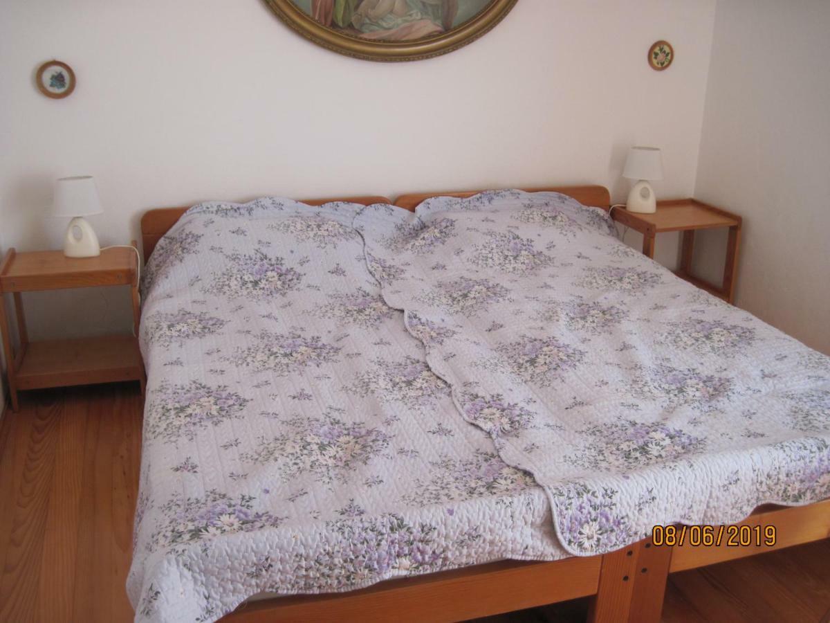 Apartments Tonkovic Kornić Екстериор снимка